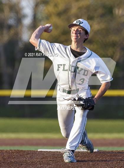 Thumbnail 1 in Ward Melville vs William Floyd photogallery.