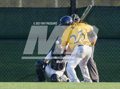 Thumbnail 2 in Ward Melville vs William Floyd photogallery.