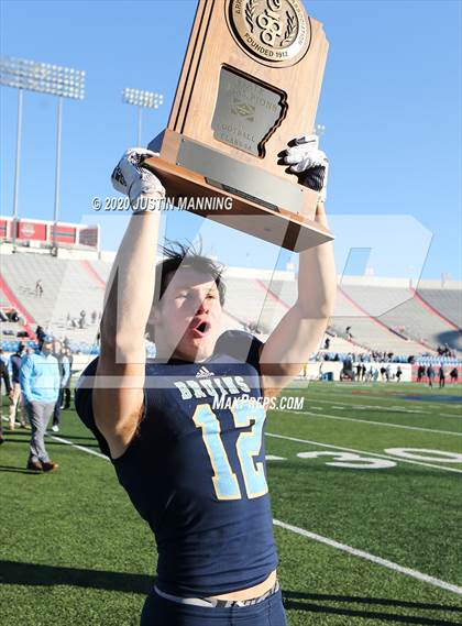 Thumbnail 3 in Pulaski Academy vs. Little Rock Christian Academy (AAA 5A Final) photogallery.