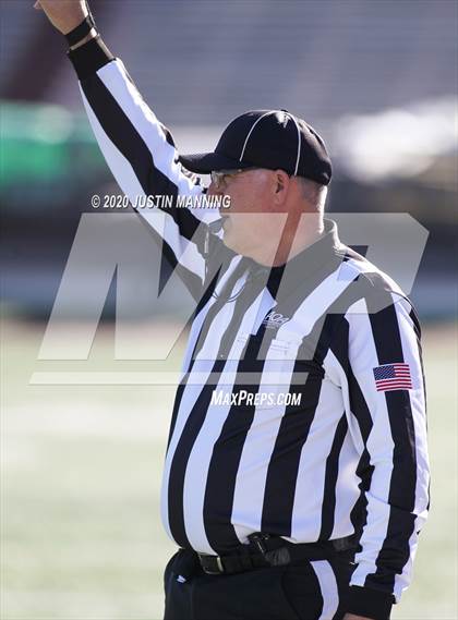 Thumbnail 2 in Pulaski Academy vs. Little Rock Christian Academy (AAA 5A Final) photogallery.
