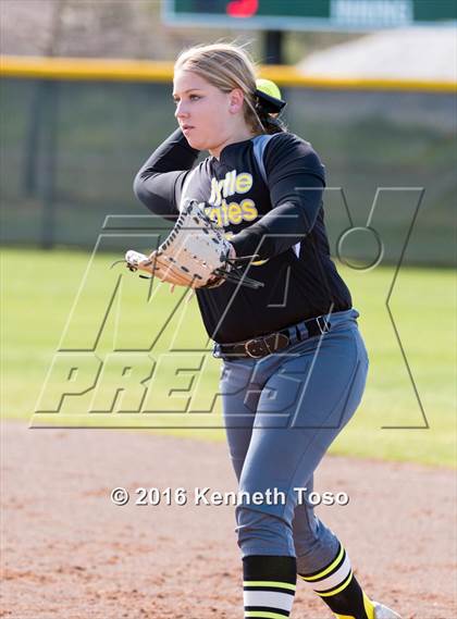 Thumbnail 1 in Sabina @ Lytle (Lady Mavs Classic) photogallery.