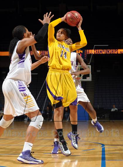Thumbnail 3 in Ridgeview vs. Lynwood (CIF SoCal Regional D2 Final) photogallery.