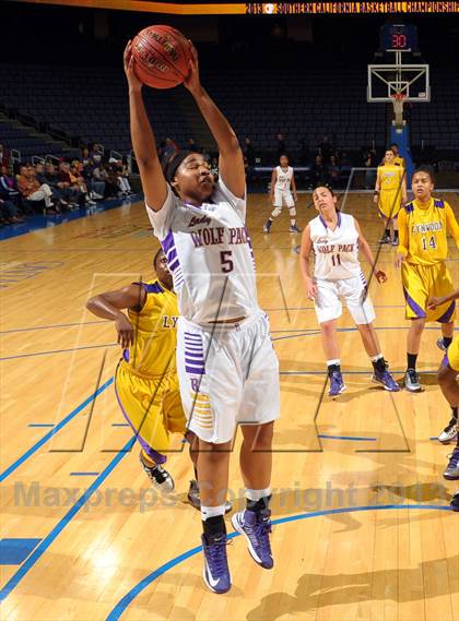 Thumbnail 3 in Ridgeview vs. Lynwood (CIF SoCal Regional D2 Final) photogallery.