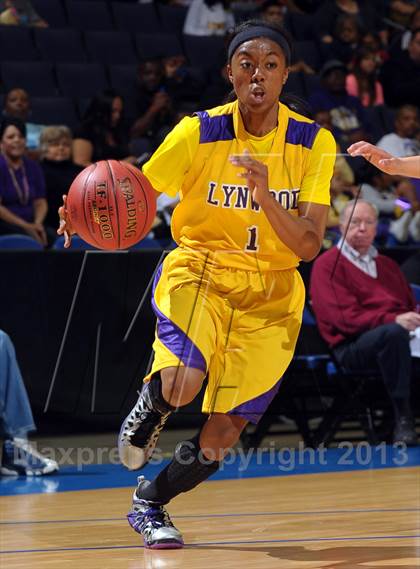 Thumbnail 2 in Ridgeview vs. Lynwood (CIF SoCal Regional D2 Final) photogallery.