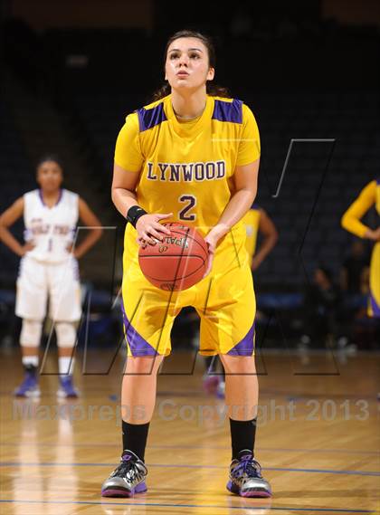 Thumbnail 3 in Ridgeview vs. Lynwood (CIF SoCal Regional D2 Final) photogallery.