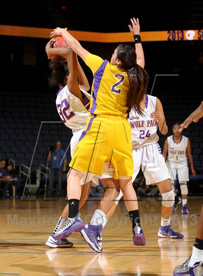 Thumbnail 2 in Ridgeview vs. Lynwood (CIF SoCal Regional D2 Final) photogallery.