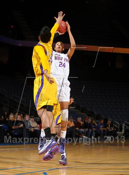 Thumbnail 1 in Ridgeview vs. Lynwood (CIF SoCal Regional D2 Final) photogallery.