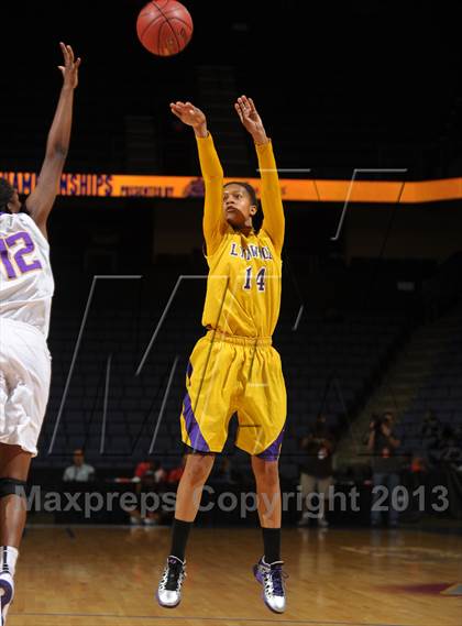 Thumbnail 2 in Ridgeview vs. Lynwood (CIF SoCal Regional D2 Final) photogallery.