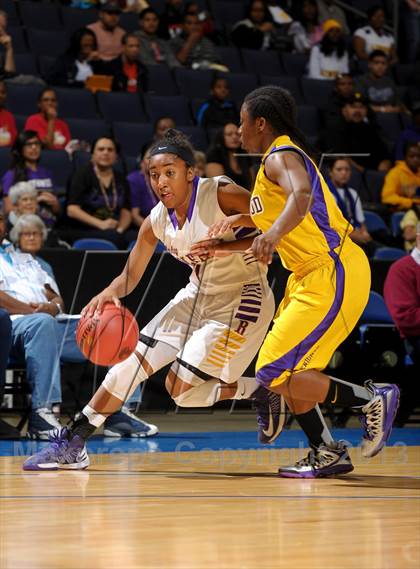 Thumbnail 2 in Ridgeview vs. Lynwood (CIF SoCal Regional D2 Final) photogallery.