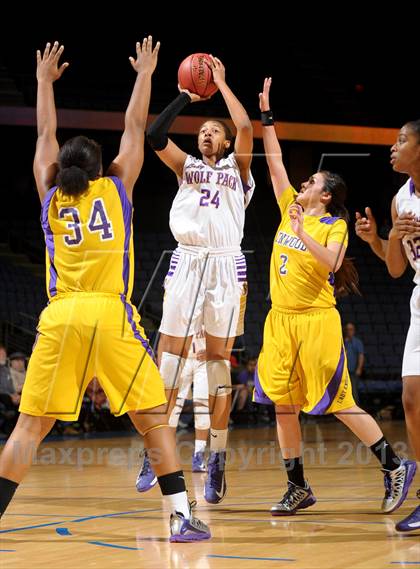 Thumbnail 3 in Ridgeview vs. Lynwood (CIF SoCal Regional D2 Final) photogallery.