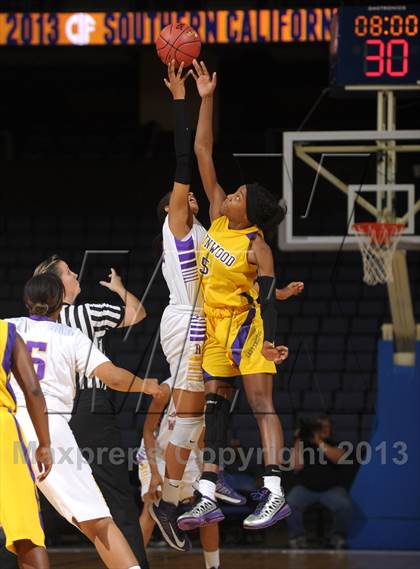 Thumbnail 2 in Ridgeview vs. Lynwood (CIF SoCal Regional D2 Final) photogallery.