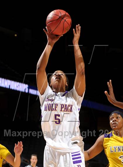 Thumbnail 1 in Ridgeview vs. Lynwood (CIF SoCal Regional D2 Final) photogallery.