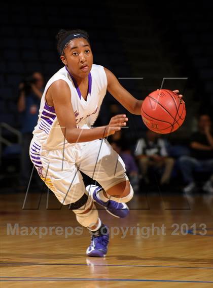 Thumbnail 2 in Ridgeview vs. Lynwood (CIF SoCal Regional D2 Final) photogallery.
