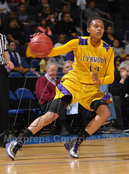 Thumbnail 2 in Ridgeview vs. Lynwood (CIF SoCal Regional D2 Final) photogallery.