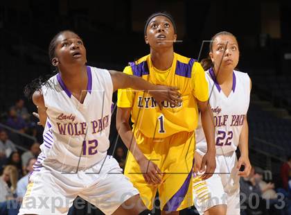 Thumbnail 3 in Ridgeview vs. Lynwood (CIF SoCal Regional D2 Final) photogallery.