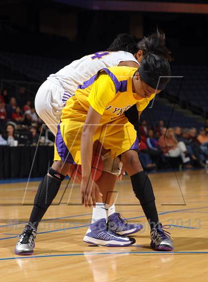 Thumbnail 3 in Ridgeview vs. Lynwood (CIF SoCal Regional D2 Final) photogallery.