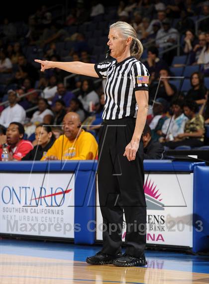 Thumbnail 3 in Ridgeview vs. Lynwood (CIF SoCal Regional D2 Final) photogallery.