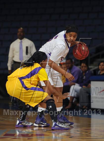 Thumbnail 3 in Ridgeview vs. Lynwood (CIF SoCal Regional D2 Final) photogallery.