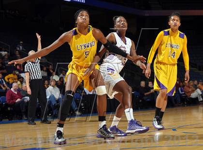 Thumbnail 2 in Ridgeview vs. Lynwood (CIF SoCal Regional D2 Final) photogallery.