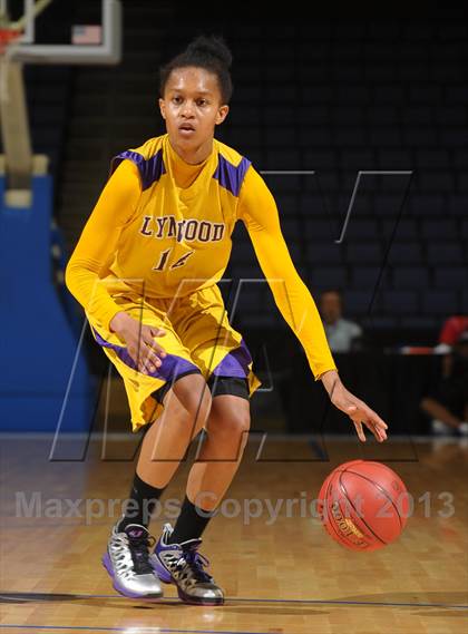 Thumbnail 1 in Ridgeview vs. Lynwood (CIF SoCal Regional D2 Final) photogallery.