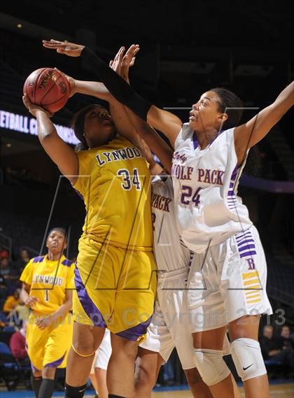 Thumbnail 1 in Ridgeview vs. Lynwood (CIF SoCal Regional D2 Final) photogallery.