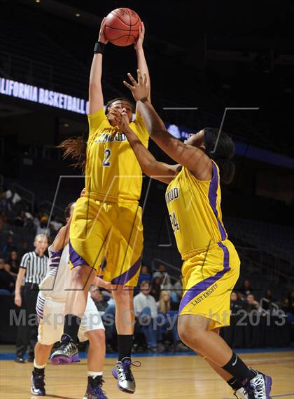 Thumbnail 2 in Ridgeview vs. Lynwood (CIF SoCal Regional D2 Final) photogallery.