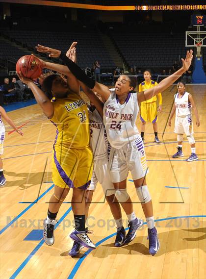 Thumbnail 1 in Ridgeview vs. Lynwood (CIF SoCal Regional D2 Final) photogallery.