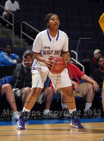Thumbnail 2 in Ridgeview vs. Lynwood (CIF SoCal Regional D2 Final) photogallery.