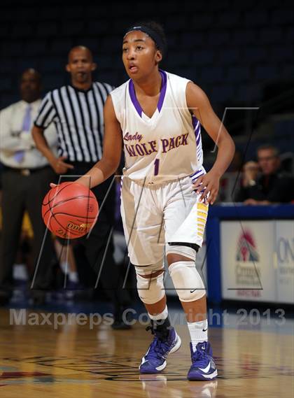 Thumbnail 1 in Ridgeview vs. Lynwood (CIF SoCal Regional D2 Final) photogallery.