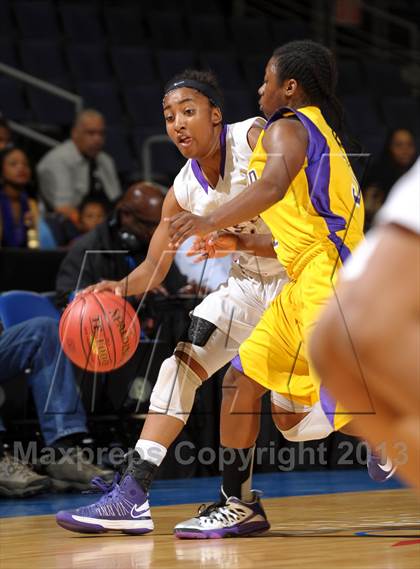 Thumbnail 3 in Ridgeview vs. Lynwood (CIF SoCal Regional D2 Final) photogallery.