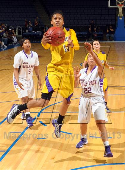 Thumbnail 1 in Ridgeview vs. Lynwood (CIF SoCal Regional D2 Final) photogallery.