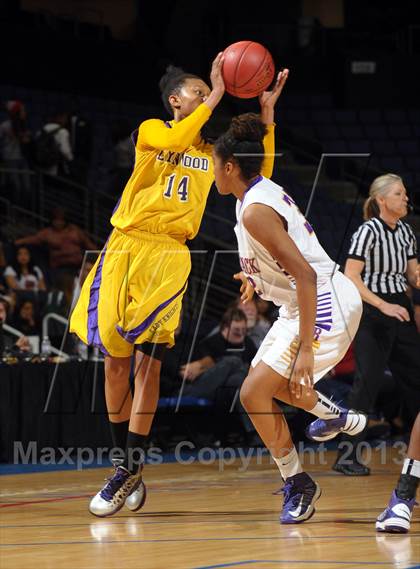 Thumbnail 2 in Ridgeview vs. Lynwood (CIF SoCal Regional D2 Final) photogallery.