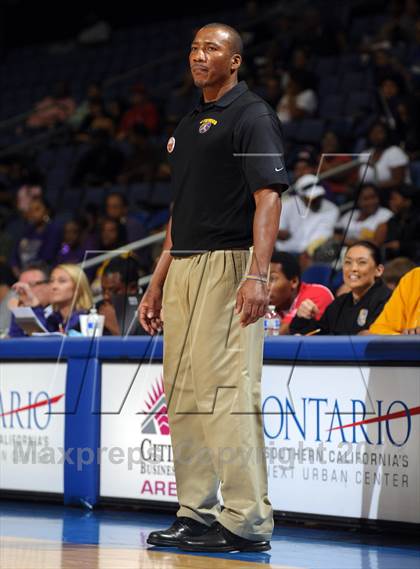 Thumbnail 2 in Ridgeview vs. Lynwood (CIF SoCal Regional D2 Final) photogallery.