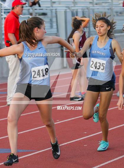 Thumbnail 2 in SacTown Races (Relays) photogallery.