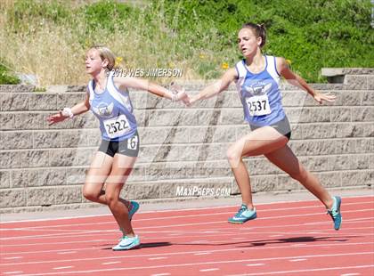 Thumbnail 1 in SacTown Races (Relays) photogallery.