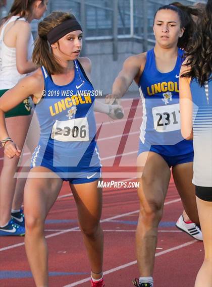 Thumbnail 3 in SacTown Races (Relays) photogallery.