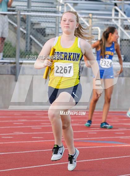 Thumbnail 2 in SacTown Races (Relays) photogallery.