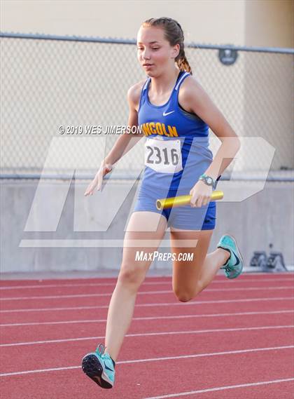 Thumbnail 1 in SacTown Races (Relays) photogallery.