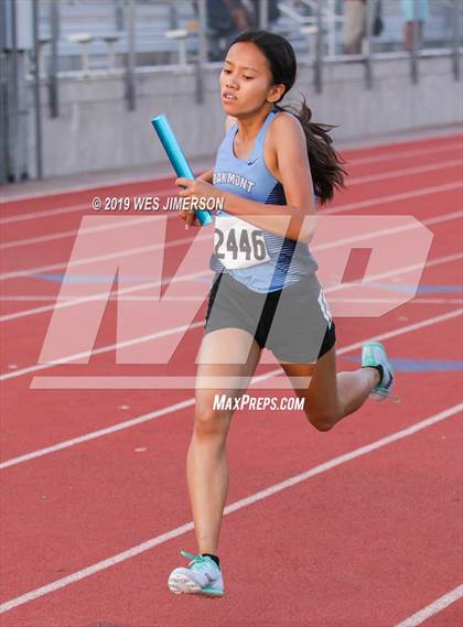 Thumbnail 1 in SacTown Races (Relays) photogallery.