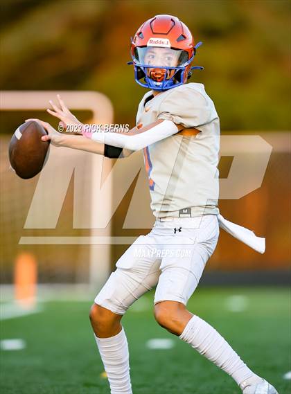 Thumbnail 2 in Grand Oaks @ Oak Ridge (blue vs red) photogallery.