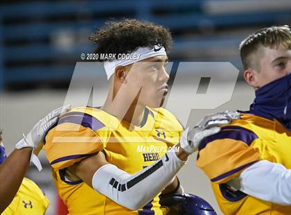 Thumbnail 2 in Buffalo vs. Rogers (UIL 3A D2 Regional Semifinals) photogallery.