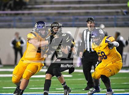 Thumbnail 2 in Buffalo vs. Rogers (UIL 3A D2 Regional Semifinals) photogallery.