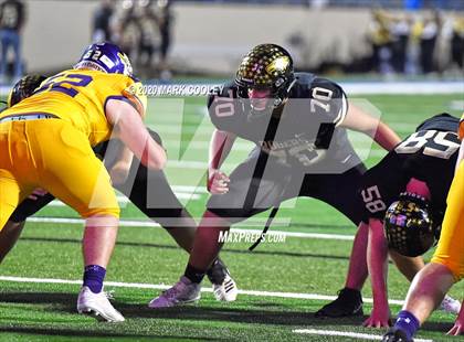 Thumbnail 1 in Buffalo vs. Rogers (UIL 3A D2 Regional Semifinals) photogallery.