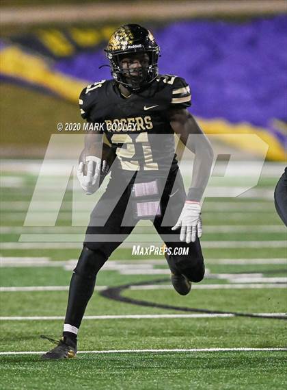 Thumbnail 3 in Buffalo vs. Rogers (UIL 3A D2 Regional Semifinals) photogallery.