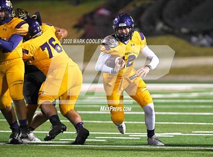 Thumbnail 2 in Buffalo vs. Rogers (UIL 3A D2 Regional Semifinals) photogallery.
