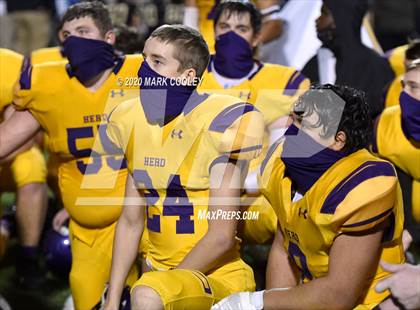Thumbnail 3 in Buffalo vs. Rogers (UIL 3A D2 Regional Semifinals) photogallery.