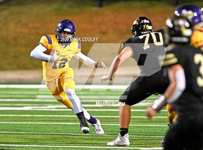 Thumbnail 1 in Buffalo vs. Rogers (UIL 3A D2 Regional Semifinals) photogallery.
