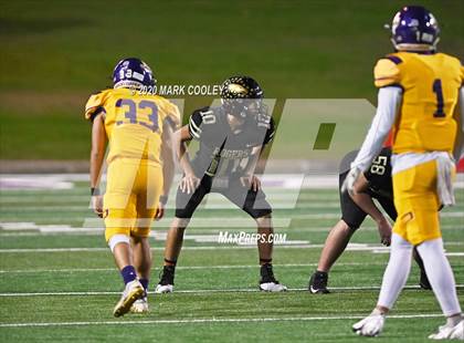 Thumbnail 2 in Buffalo vs. Rogers (UIL 3A D2 Regional Semifinals) photogallery.