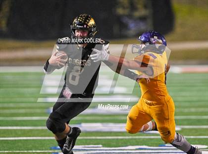 Thumbnail 2 in Buffalo vs. Rogers (UIL 3A D2 Regional Semifinals) photogallery.