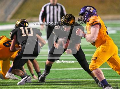 Thumbnail 1 in Buffalo vs. Rogers (UIL 3A D2 Regional Semifinals) photogallery.